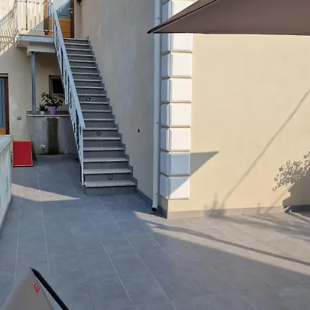 Monti D'amare 公寓